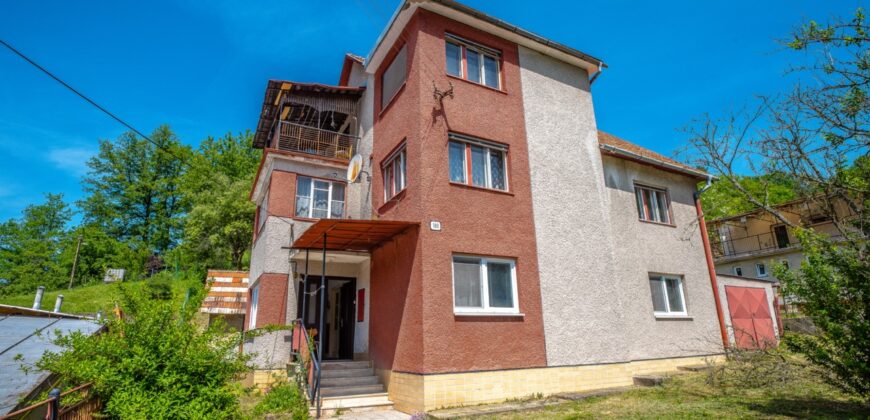 Na predaj 7-izbový RD 278 m², pozemok 819 m², Sklené Teplice